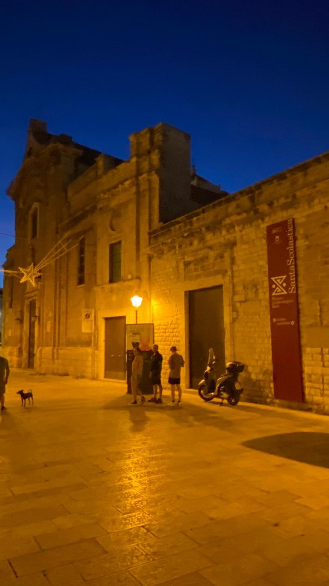 Arco Vanese Bari Exterior foto